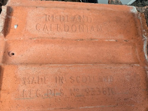 Redland caledonian roof - roof, tiles